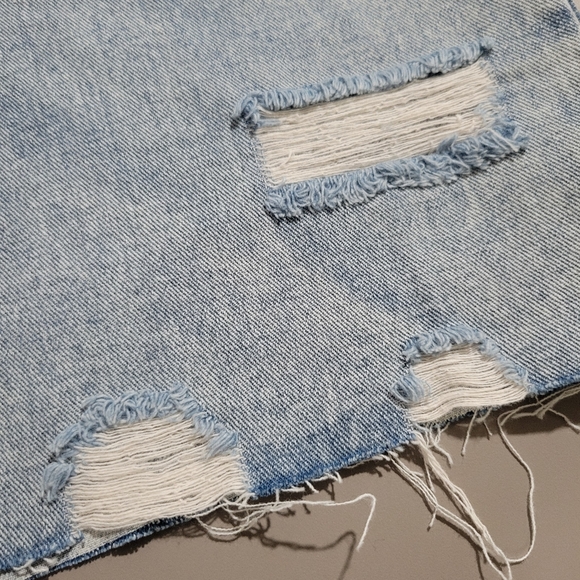 Rewash Brand A-Line Distressed Bermuda Jean Shorts Size 5/27 Light Indigo - Picture 9 of 15